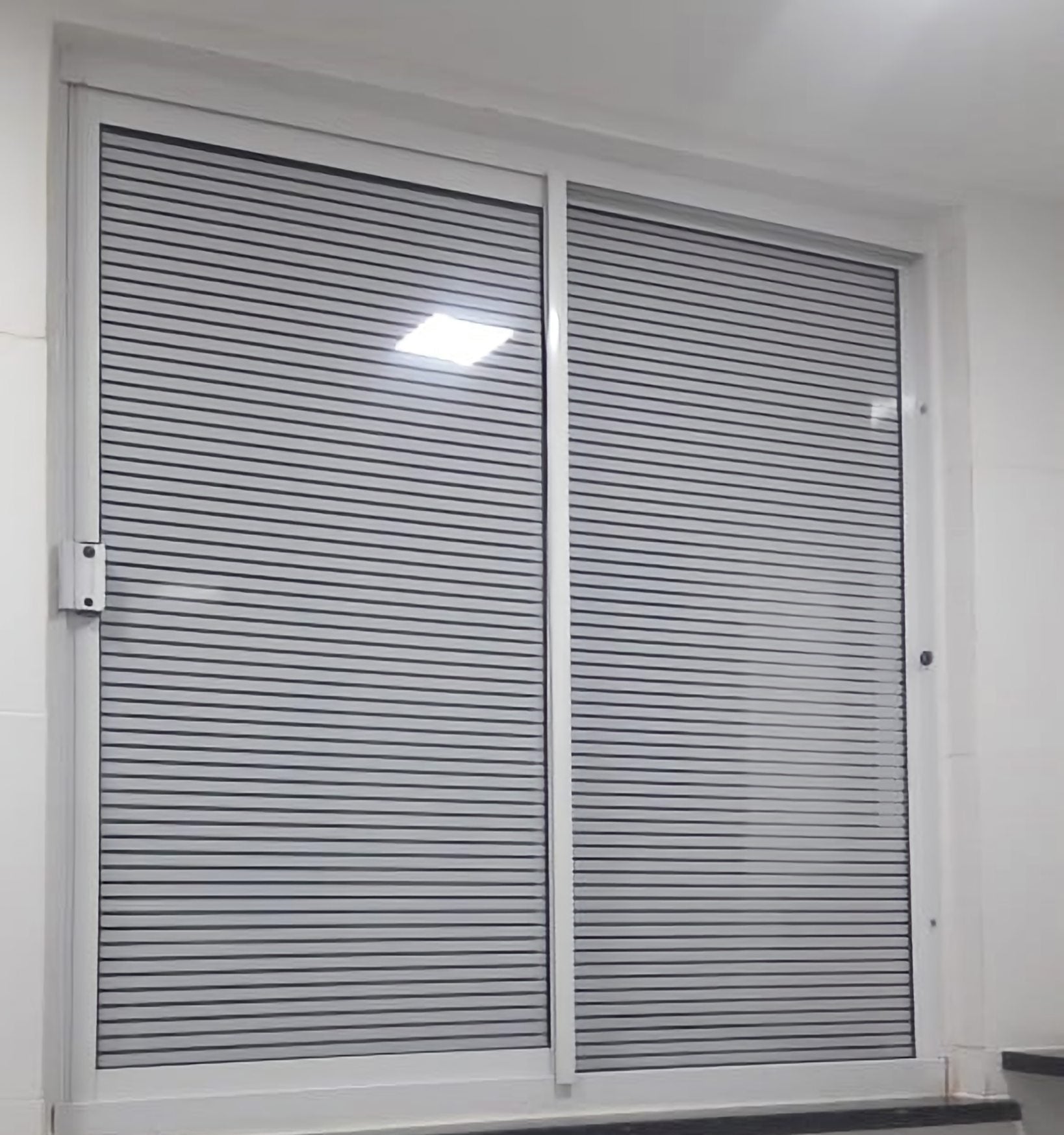 Mini Blind